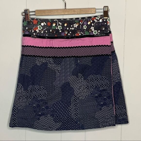 ZAND Amsterdam One Size Reversible Patterned Mini Skirt Boho Funky Feminine Punk - Picture 1 of 7